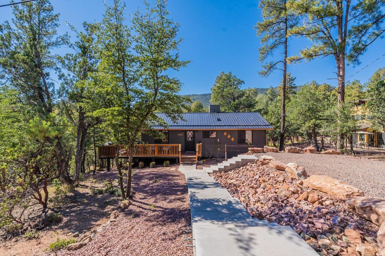 The Pine House - Cozy Mid-Century Modern, Pet-Friendly Villa Eksteriør billede
