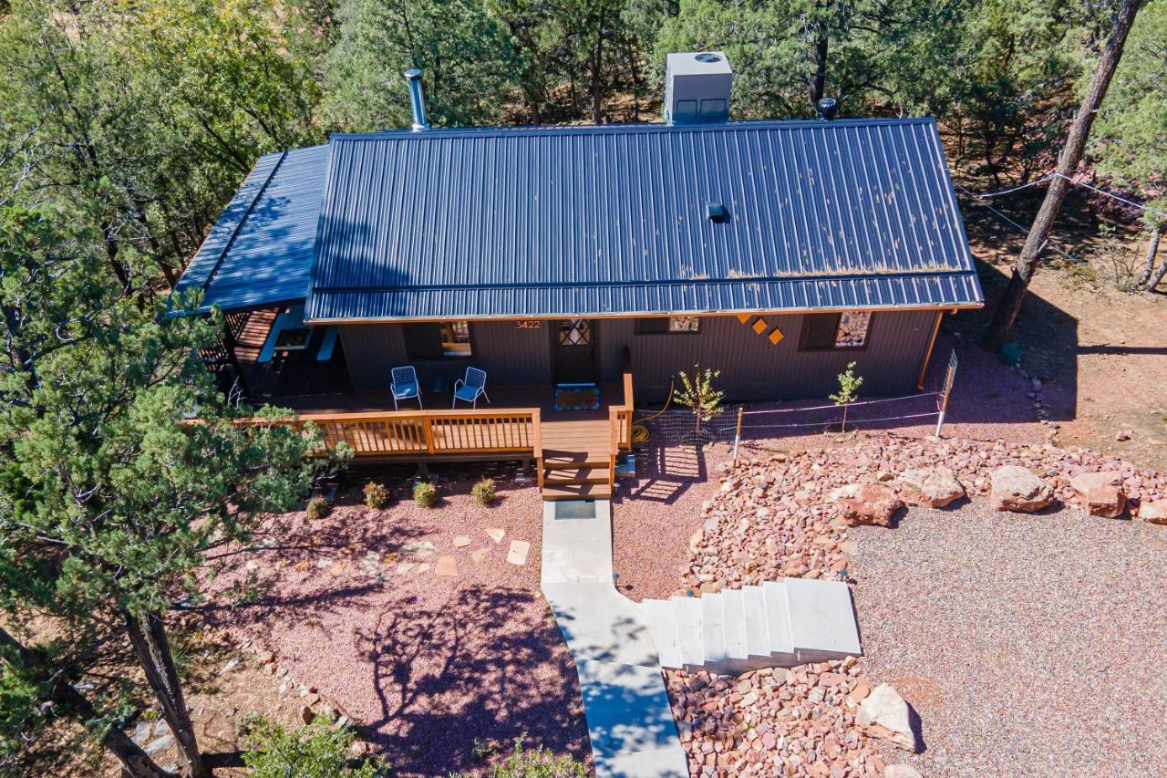 The Pine House - Cozy Mid-Century Modern, Pet-Friendly Villa Eksteriør billede